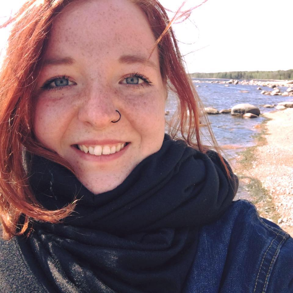 cropped-cropped-Foto-Ayla_Hentges.png
